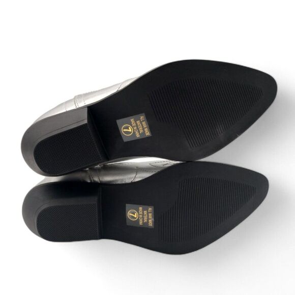 Soda Rigging S  Size 7 Silver Metallic Embroidered Western Stitch Ankle Boots - Picture 15 of 15